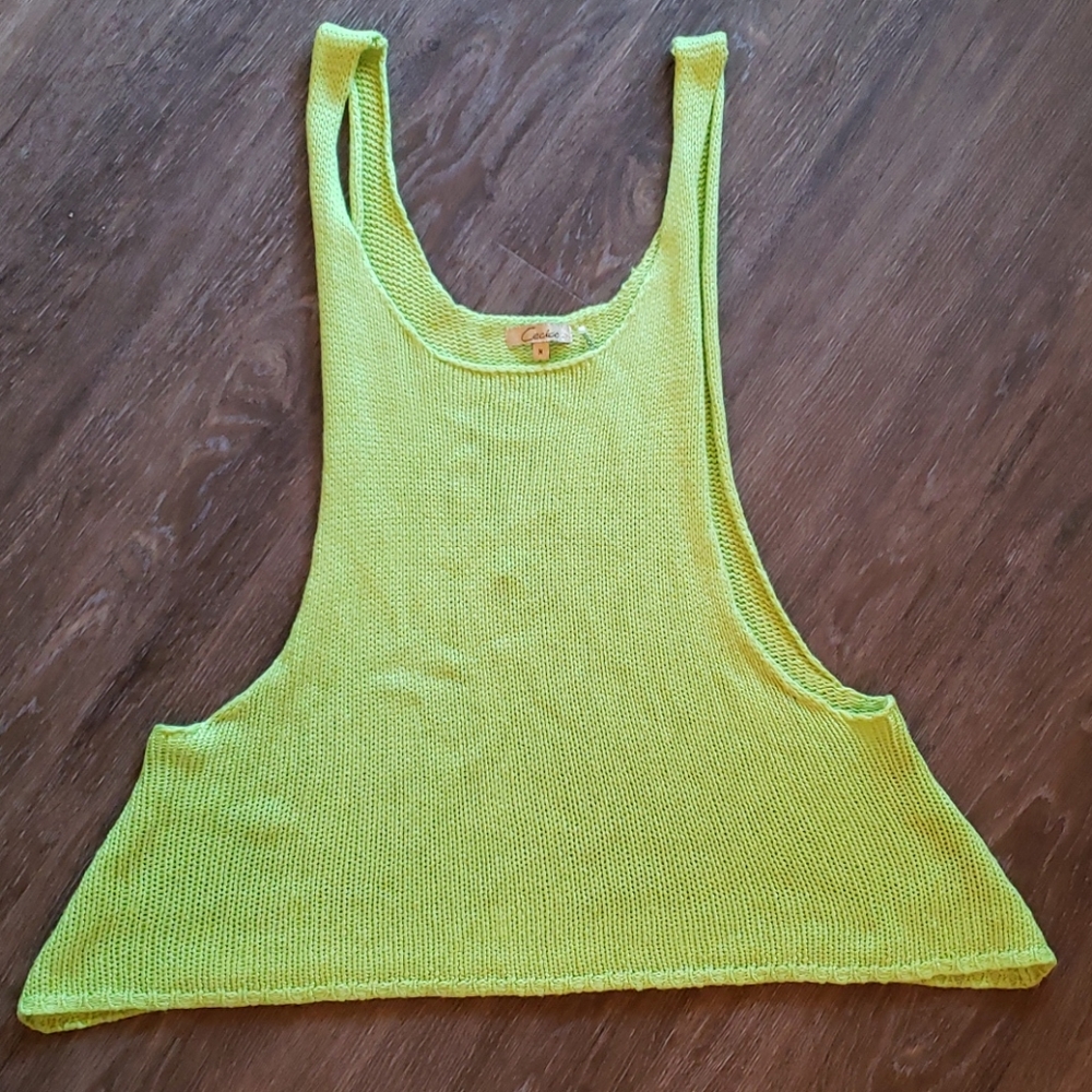 Open arm summer sweater tank.